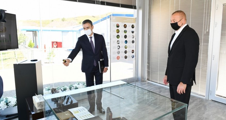 Президент ознакомился с деятельностью Интегрированного регионального перерабатывающего комплекса "Човдар" Президент ознакомился с деятельностью Интегрированного регионального перерабатывающего комплекса "Човдар"