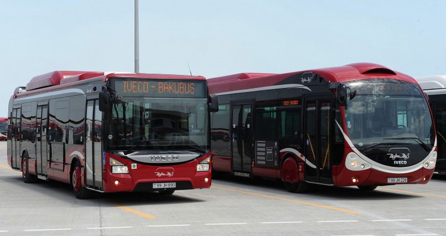 "BakuBus"un avtobusunda yanğın olub, sərnişinlər təxliyə edilib "BakuBus"un avtobusunda yanğın olub, sərnişinlər təxliyə edilib
