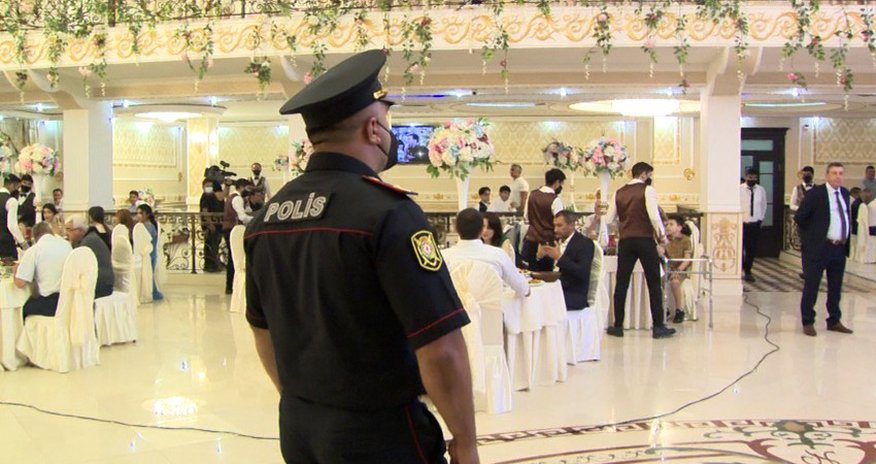 Polis onları toya buraxmadı Polis onları toya buraxmadı