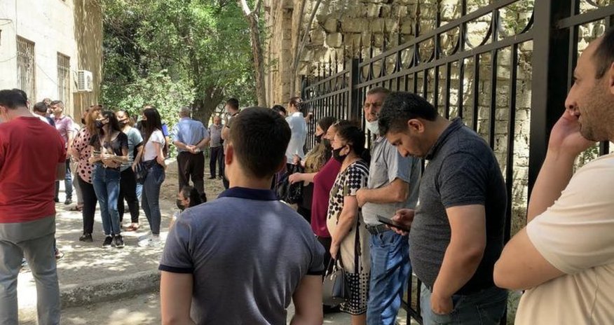 "Vaksinasiya kampaniyası xəstəliyin qarşısını almır, yayılmasına şərait yaradır" "Vaksinasiya kampaniyası xəstəliyin qarşısını almır, yayılmasına şərait yaradır"