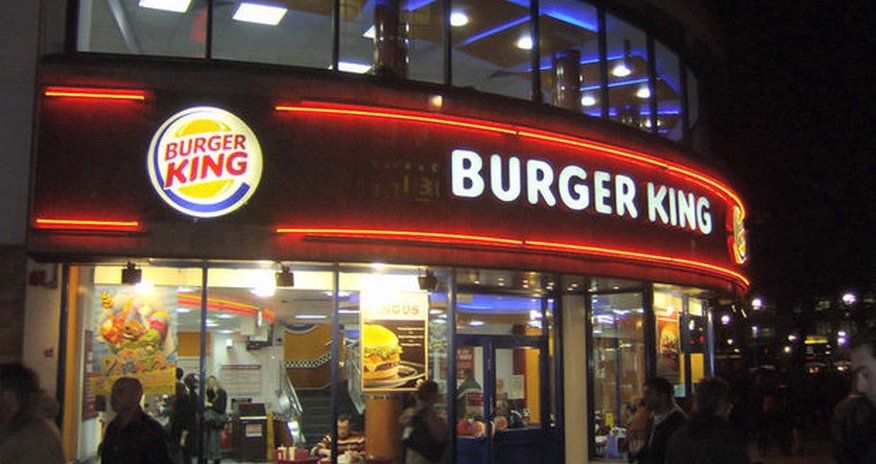 Məşhur fast food şəbəkəsinin Bakıda restoranı bağlandı Məşhur fast food şəbəkəsinin Bakıda restoranı bağlandı