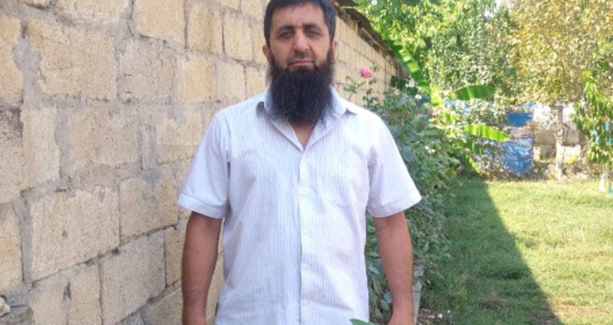 Bələdiyyə sədri Qarabağ qazisinin torpağını başqasına satıb? - AÇIQLAMA Bələdiyyə sədri Qarabağ qazisinin torpağını başqasına satıb? - AÇIQLAMA