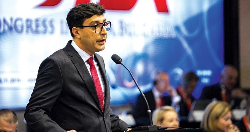 Yeni nazir kollektivə təqdim olunub Yeni nazir kollektivə təqdim olunub