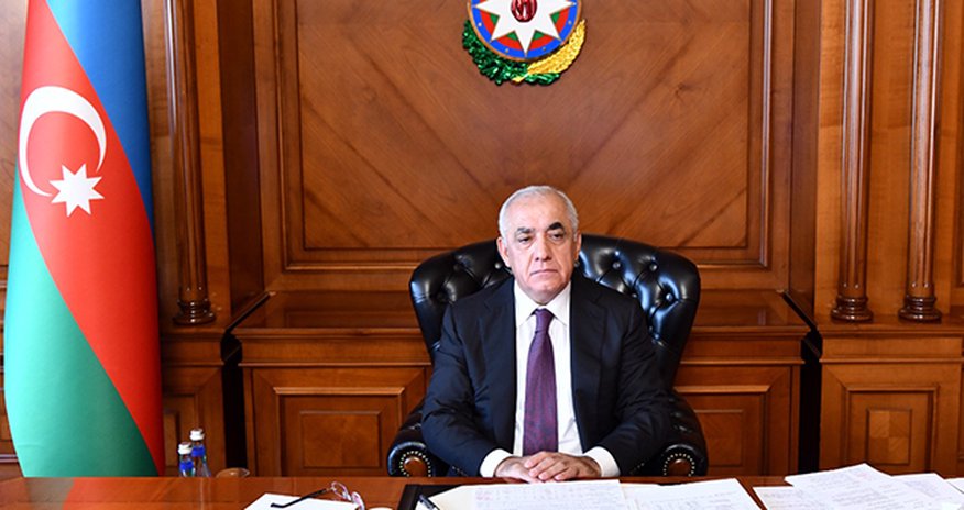 Baş nazir iclas keçirdi Baş nazir iclas keçirdi
