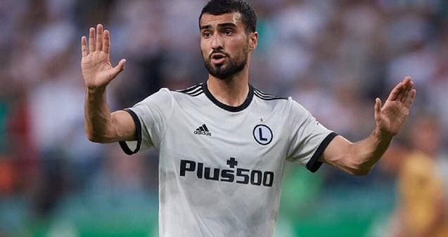 Mahir Emrelinin komandası uduzdu - Video Mahir Emrelinin komandası uduzdu - Video