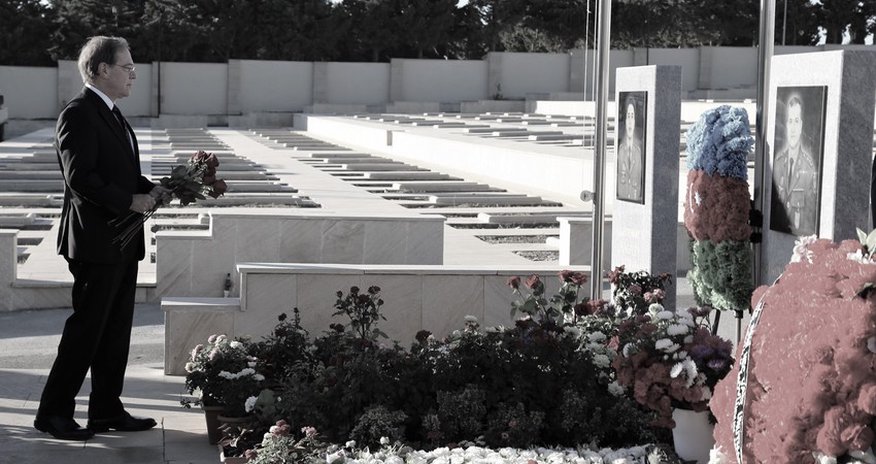 US Ambassador to Azerbaijan paid his respects to martyrs US Ambassador to Azerbaijan paid his respects to martyrs