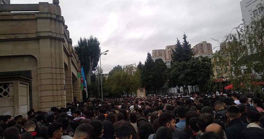 BDU-nun qarşısındakı izdihamla bağlı AÇIQLAMA BDU-nun qarşısındakı izdihamla bağlı AÇIQLAMA