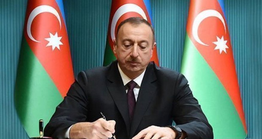 Prezident bu şəxslərə ali xüsusi rütbə verdi - SƏRƏNCAM Prezident bu şəxslərə ali xüsusi rütbə verdi - SƏRƏNCAM