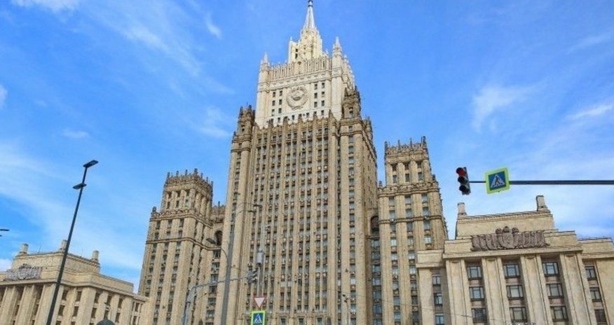 Главы МИД России и Армении обсудили реализацию трехсторонних договоренностей по Карабаху Главы МИД России и Армении обсудили реализацию трехсторонних договоренностей по Карабаху