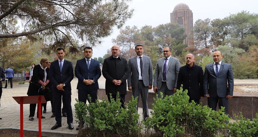 Birbank istifadəçilərinin dəstəyi ilə Gəncədə ağacəkmə aksiyası keçirildi Birbank istifadəçilərinin dəstəyi ilə Gəncədə ağacəkmə aksiyası keçirildi