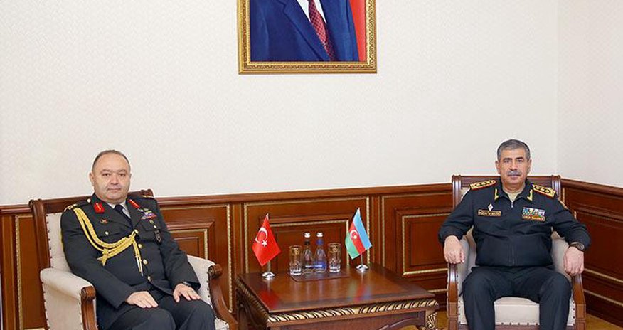 Zakir Həsənov Türkiyənin Azərbaycandakı yeni hərbi attaşesi ilə görüşüb Zakir Həsənov Türkiyənin Azərbaycandakı yeni hərbi attaşesi ilə görüşüb