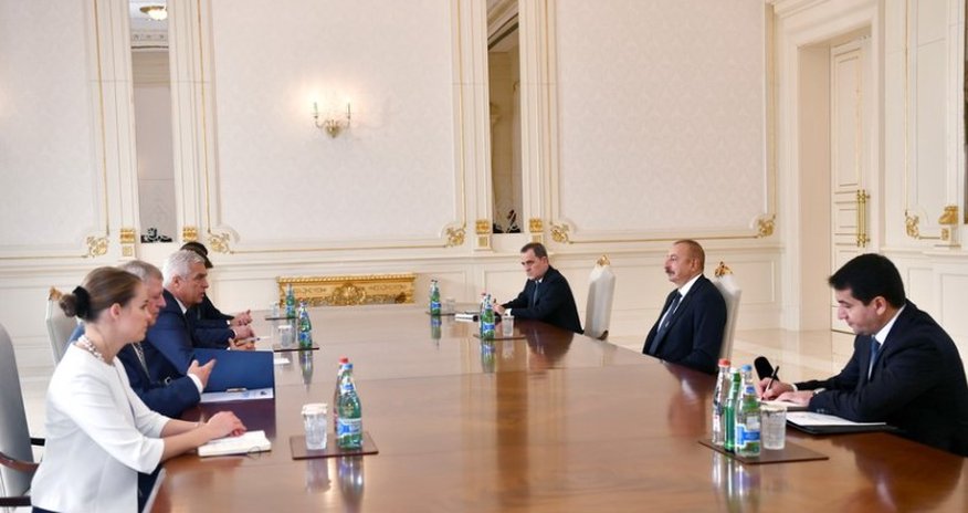 İlham Əliyev Slovakiyanın xarici işlər və Avropa nazirini qəbul edib İlham Əliyev Slovakiyanın xarici işlər və Avropa nazirini qəbul edib