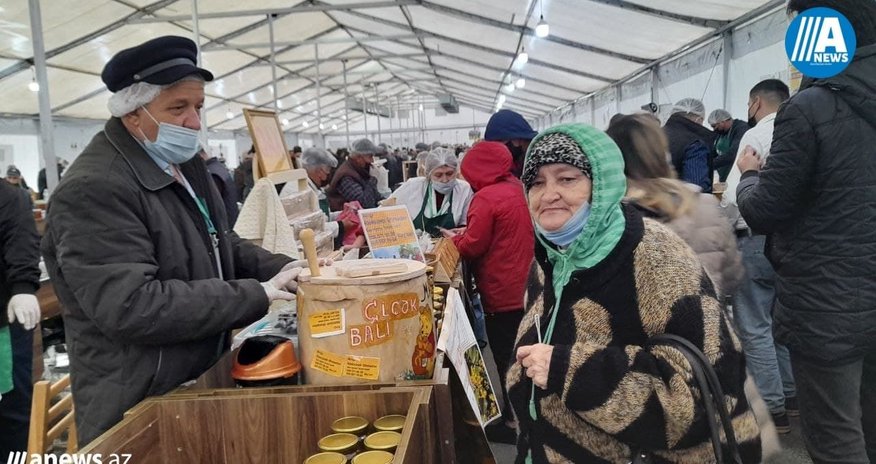 Azərbaycanda ilk dəfə Qarabağ balı satışa çıxarılıb - FOTOLAR Azərbaycanda ilk dəfə Qarabağ balı satışa çıxarılıb - FOTOLAR