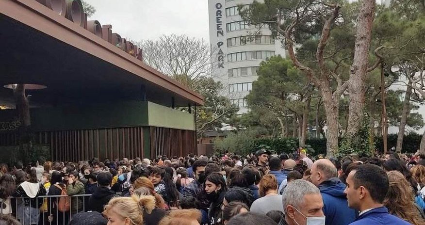 Zooparkdakı izdihama direktordan ÇAĞIRIŞ: “Həftəsonları gəlməyin!” Zooparkdakı izdihama direktordan ÇAĞIRIŞ: “Həftəsonları gəlməyin!”