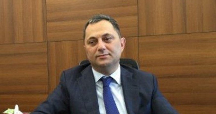Keçmiş rəis mənimsədiyi 6 milyon manatı dövlətə qaytarıb Keçmiş rəis mənimsədiyi 6 milyon manatı dövlətə qaytarıb