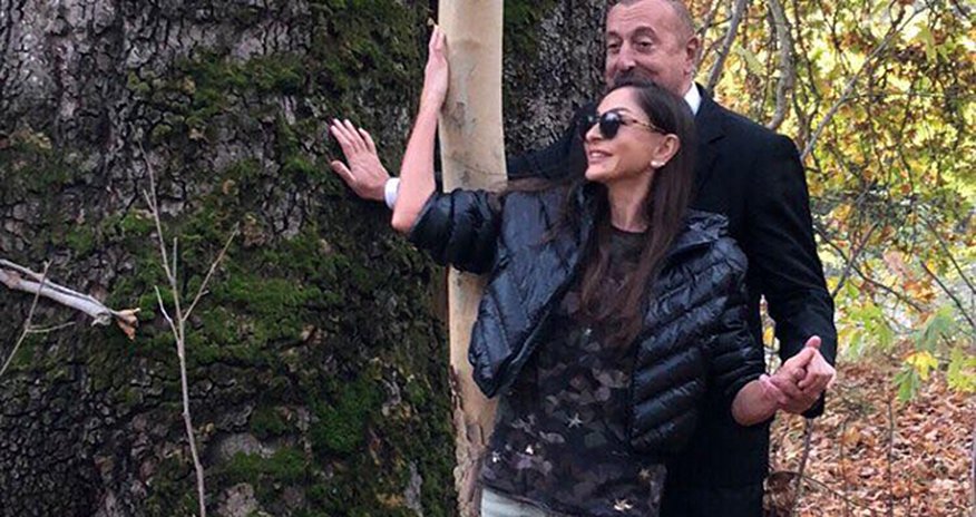 Prezident xanımı ilə... - Foto Prezident xanımı ilə... - Foto