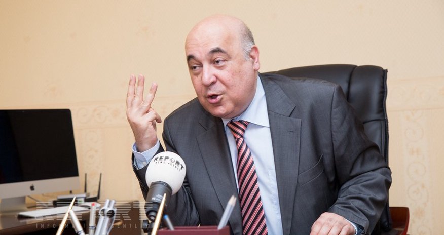 Çingiz Abdullayevdən sosial şəbəkələrdə müzakirə olunan statusu ilə bağlı AÇIQLAMA Çingiz Abdullayevdən sosial şəbəkələrdə müzakirə olunan statusu ilə bağlı AÇIQLAMA