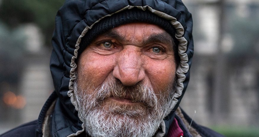 Bakıda metronun çıxışında yaşayan şəxslə bağlı açıqlama - Foto Bakıda metronun çıxışında yaşayan şəxslə bağlı açıqlama - Foto