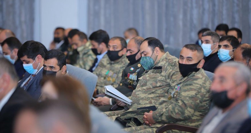 "Nar"ın dəstəyi ilə qəhrəman müəllimlər haqqında kitab çap edildi "Nar"ın dəstəyi ilə qəhrəman müəllimlər haqqında kitab çap edildi