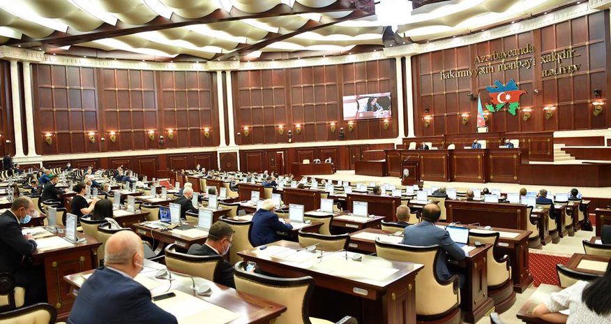 Milli Məclisin iclası başlayıb Milli Məclisin iclası başlayıb