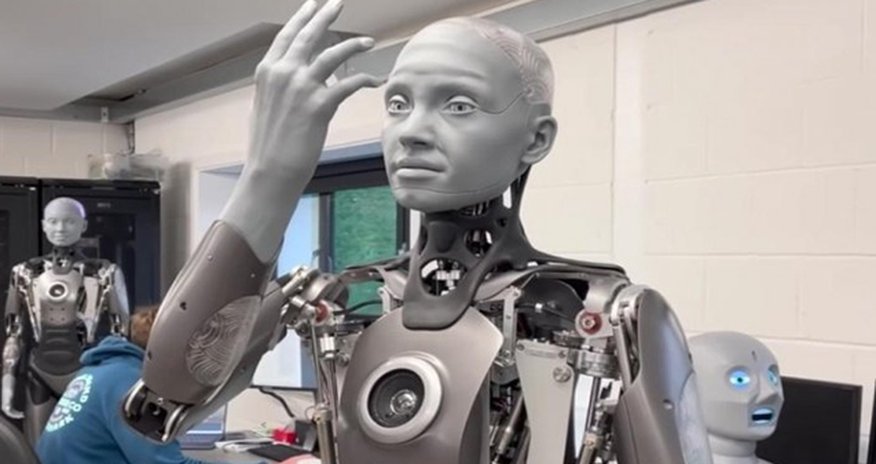 İnsanı ən yaxşı təqlid edən robot... - Video İnsanı ən yaxşı təqlid edən robot... - Video