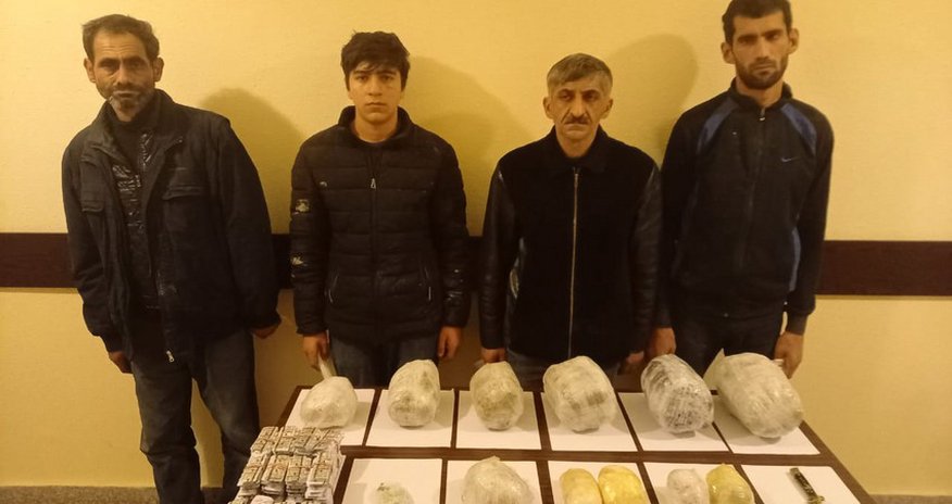 Narkotik keçirmək istəyənlər Azərbaycan hərbçilərinə HÜCUM ETDİ Narkotik keçirmək istəyənlər Azərbaycan hərbçilərinə HÜCUM ETDİ