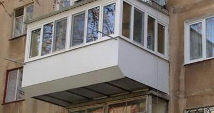 Binalarda balkon çıxarmaq qadağan olunur Binalarda balkon çıxarmaq qadağan olunur