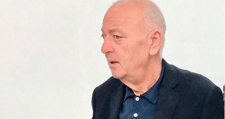 Akif Çovdarov bəraət istədi Akif Çovdarov bəraət istədi