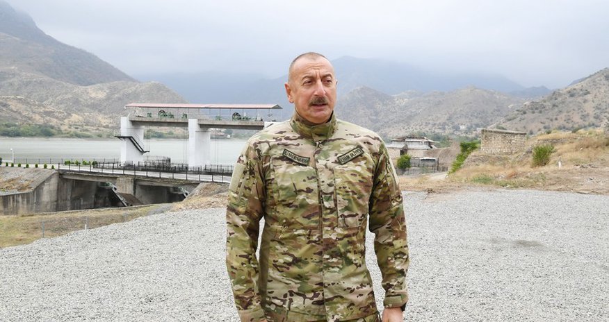 İlham Əliyev hərbi hissənin açılışında iştirak edib İlham Əliyev hərbi hissənin açılışında iştirak edib