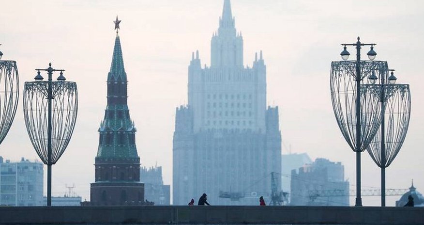 Kremlin waiting for response from US on security guarantees Kremlin waiting for response from US on security guarantees