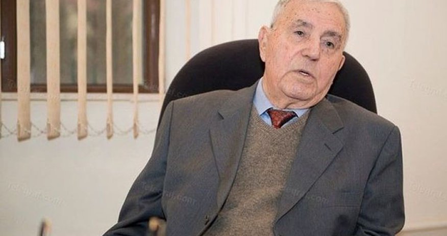Elmar Məmmədyarovun atası vəfat etdi Elmar Məmmədyarovun atası vəfat etdi