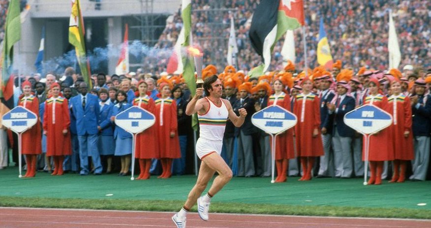 Üçqat olimpiya çempionu vəfat edib Üçqat olimpiya çempionu vəfat edib