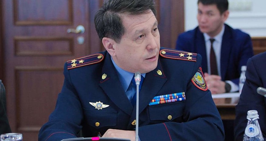 Qazaxıstanda general intihar etdi Qazaxıstanda general intihar etdi