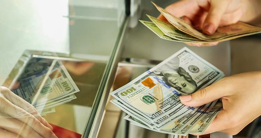 Banklar dolların alış qiymətini qaldırıb? - Ekspertlərin RƏYİ Banklar dolların alış qiymətini qaldırıb? - Ekspertlərin RƏYİ