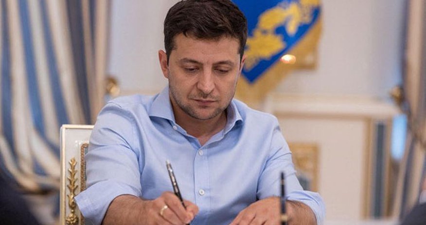 Zelenski üç azərbaycanlını təltif etdi Zelenski üç azərbaycanlını təltif etdi