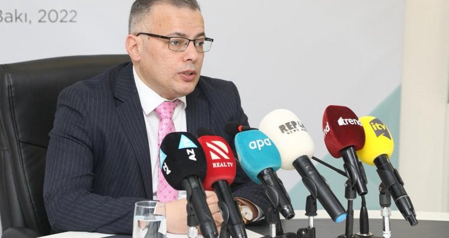 Vüsal Qasımlı: "Azərbaycanda iqtisadi artım dünyadakı orta rəqəmdən çoxdur" Vüsal Qasımlı: "Azərbaycanda iqtisadi artım dünyadakı orta rəqəmdən çoxdur"