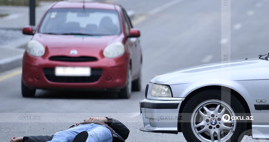 Göyçayda bir piyadanı iki avtomobil vurub - FOTO Göyçayda bir piyadanı iki avtomobil vurub - FOTO