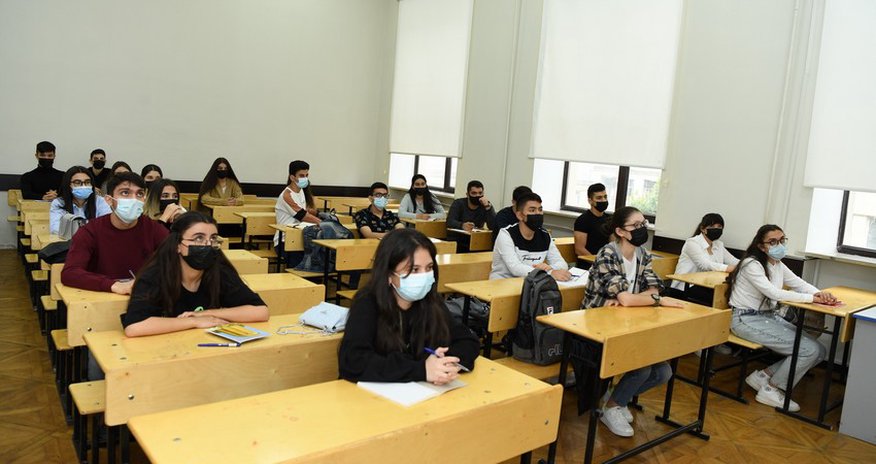 Ali məktəblərdə qış tətilinin müddəti uzadılsın - TƏKLİF Ali məktəblərdə qış tətilinin müddəti uzadılsın - TƏKLİF