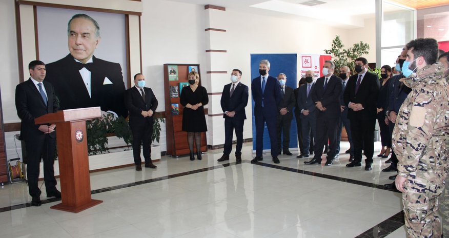 Yasamal rayonunda əmək yarmarkası açılıb - FOTOLAR Yasamal rayonunda əmək yarmarkası açılıb - FOTOLAR