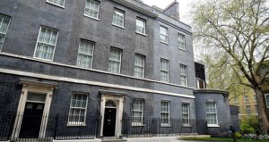 London Rusiya banklarına və milyarderlərinə qarşı sanksiyalar tətbiq edir London Rusiya banklarına və milyarderlərinə qarşı sanksiyalar tətbiq edir