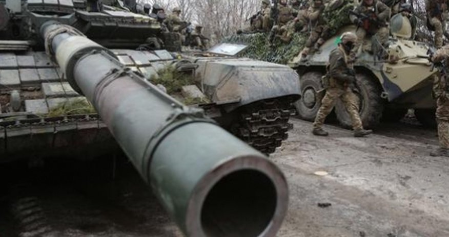 Российские войска пытаются получить контроль над Киевом Российские войска пытаются получить контроль над Киевом