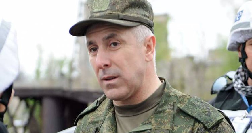 Rüstəm Muradov Luqansk və Donetskdə əməliyyatlara rəhbərlik edir Rüstəm Muradov Luqansk və Donetskdə əməliyyatlara rəhbərlik edir