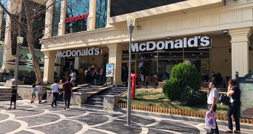 Bəs “McDonald's” siyasətə qarışmırdı? Bəs “McDonald's” siyasətə qarışmırdı?