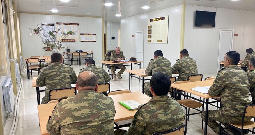 Hərbi hissələrdə təlim-metodiki məşğələlər keçirilib Hərbi hissələrdə təlim-metodiki məşğələlər keçirilib
