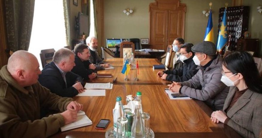 Китай поддержал Украину и отправил гуманитарную помощь Китай поддержал Украину и отправил гуманитарную помощь