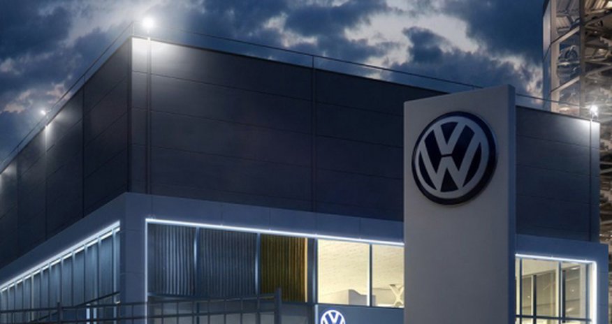 BMW и Volkswagen остановили работу заводов в Европе BMW и Volkswagen остановили работу заводов в Европе