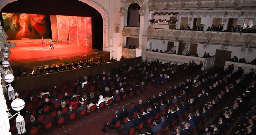 Prokurorluq əməkdaşları Opera və Balet Teatrında olub Prokurorluq əməkdaşları Opera və Balet Teatrında olub