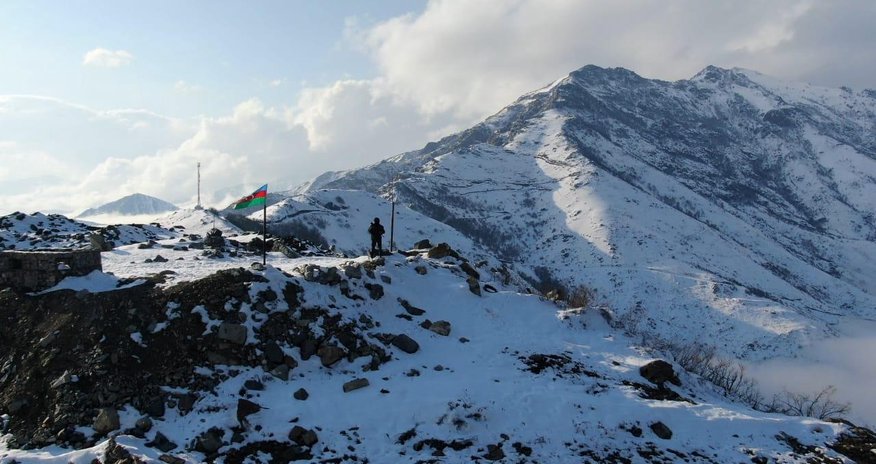 Sərhədi saxta pasportla keçmək istəyənlər TUTULUB Sərhədi saxta pasportla keçmək istəyənlər TUTULUB