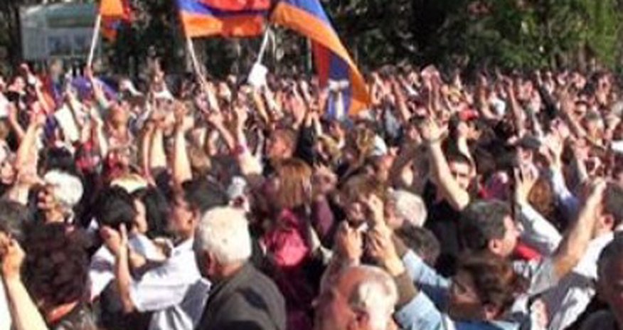 Brüsel görüşündən öncə Ermənistanda aksiya keçirilir - VİDEO Brüsel görüşündən öncə Ermənistanda aksiya keçirilir - VİDEO