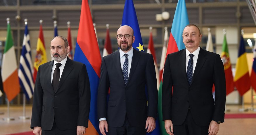 Liderlərin üçtərəfli görüşü keçirilir - YENİLƏNƏCƏK Liderlərin üçtərəfli görüşü keçirilir - YENİLƏNƏCƏK